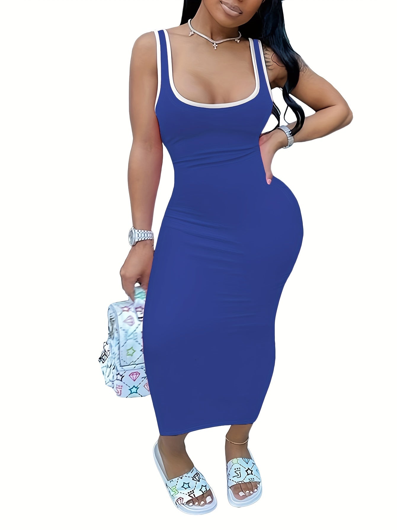 Vestido midi com decote quadrado e acabamento contrastante.