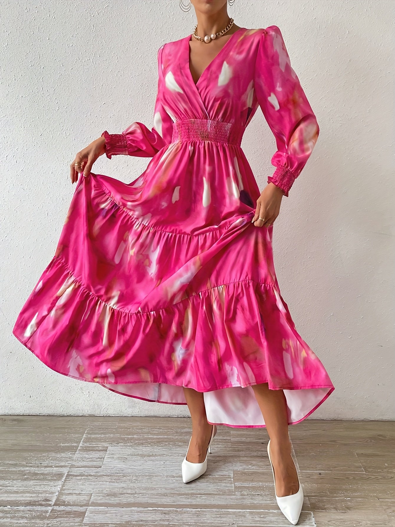 Vestido elegante midi de poliéster para todas as estações com decote em V.
