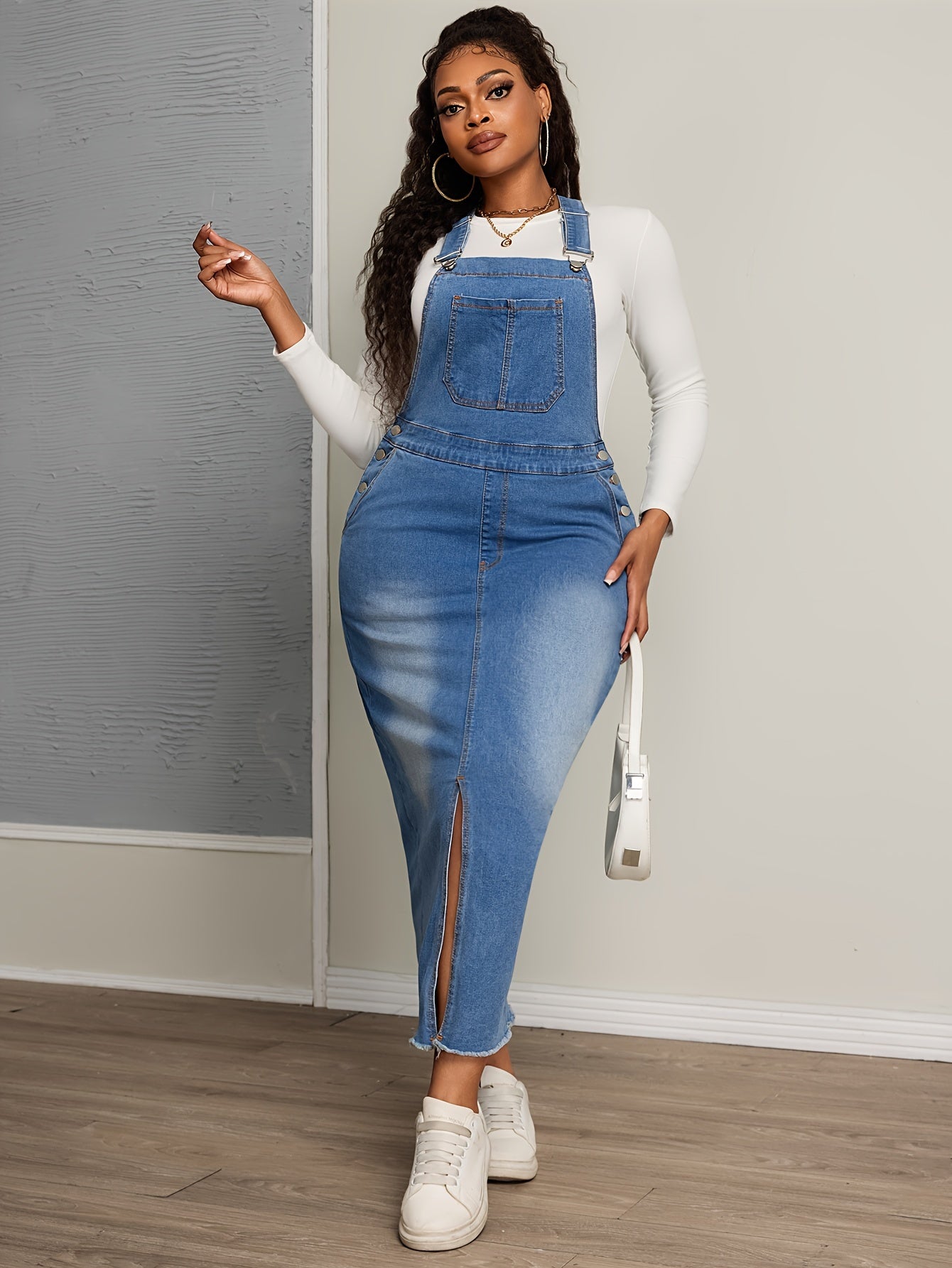 Vestido, jeans elegante corte reto, costas nuas, vestido casual.