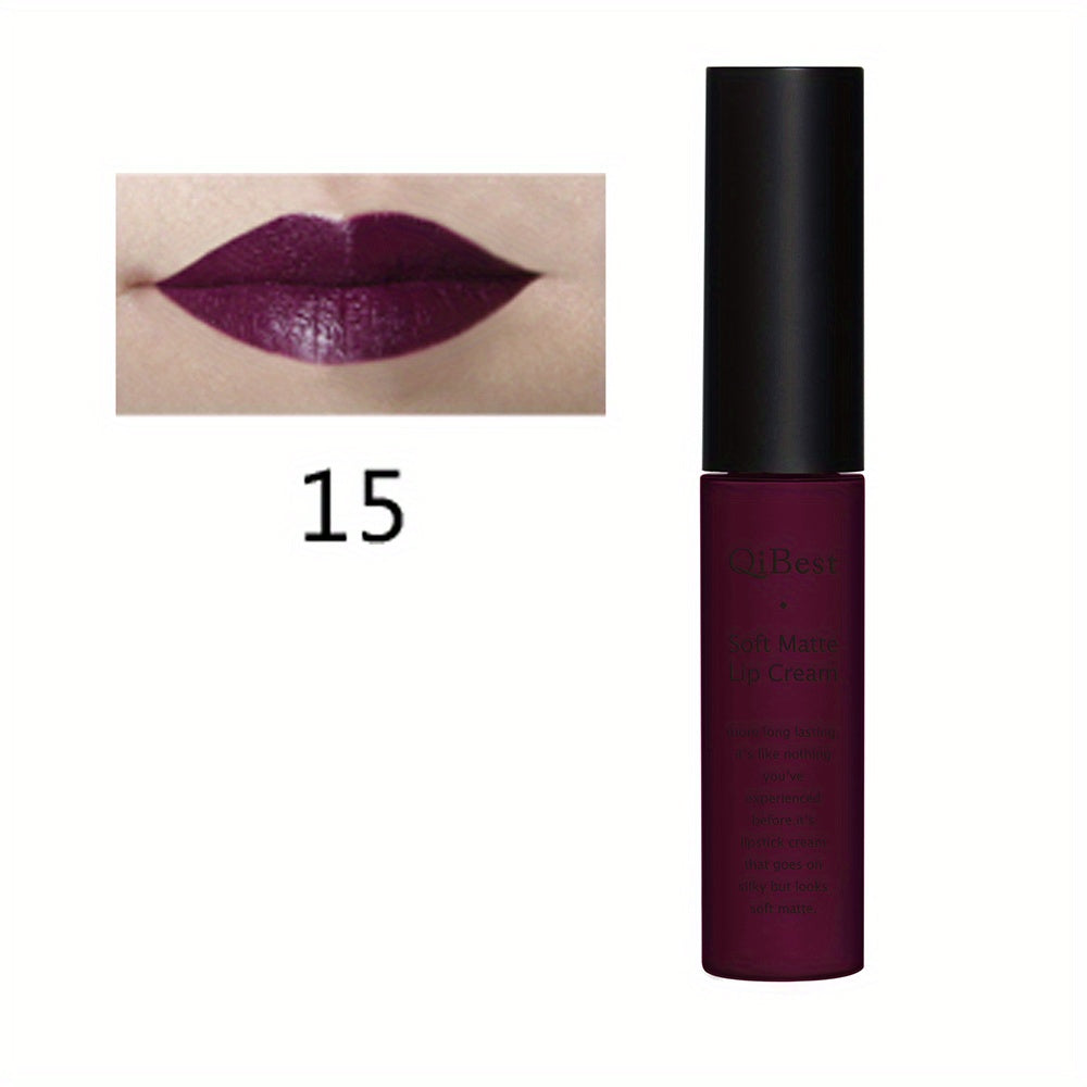 Brilho labial aveludado fosco.