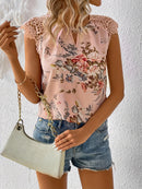 Blusa Elegante com Encaje Floral.