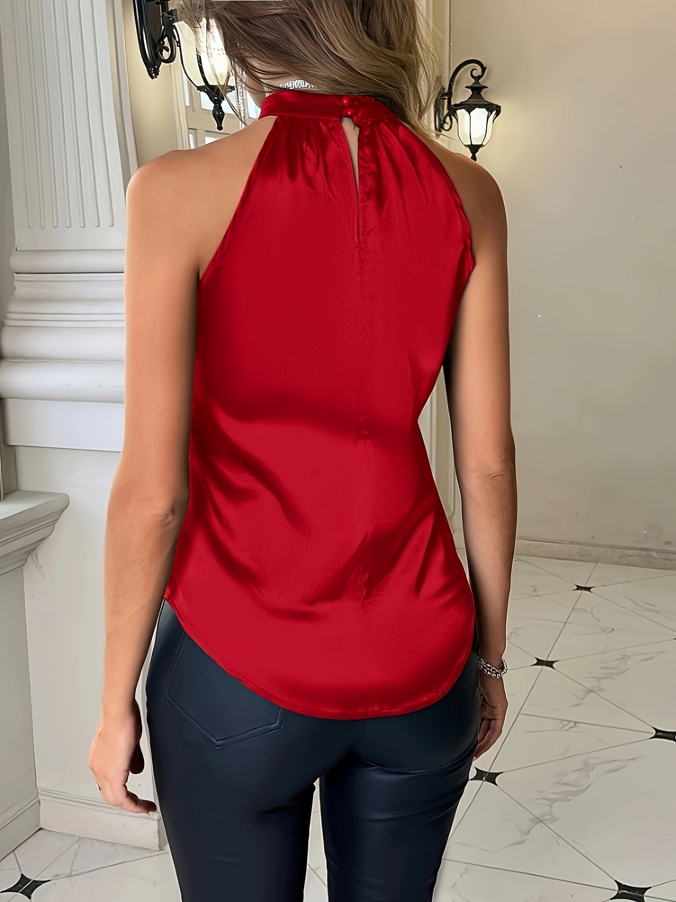 Blusa chique de poliéster sem mangas com decote plissado, lavável à máquina, ideal para primavera/verão/outono.