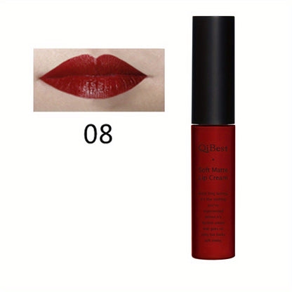 Brilho labial aveludado fosco.