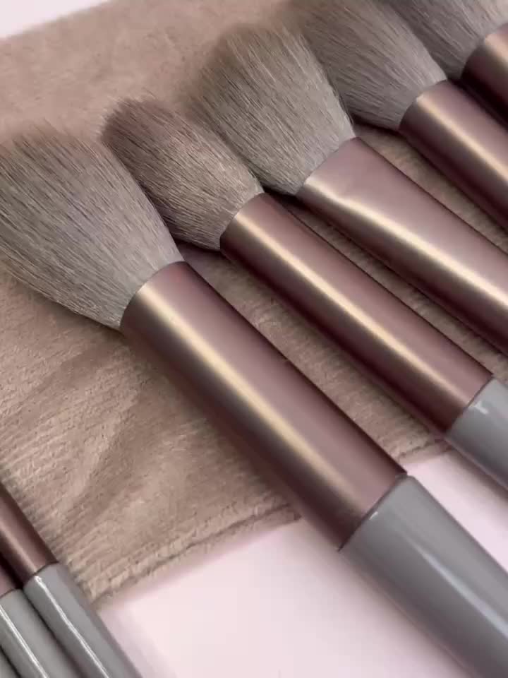 Pincéis de maquiagem macios e fofos,base profissional.
