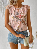 Blusa Elegante com Encaje Floral.