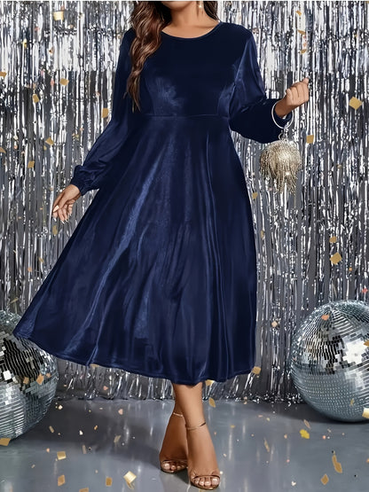 Vestido de veludo  com cintura marcada, manga comprida, gola redonda.