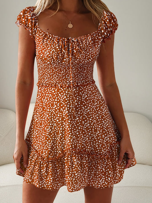 Vestido- Babados, Floral, Amarração Frontal, Curto para Uso Casual Sucesso.