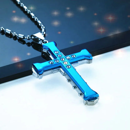 Novo Colar Masculino de Cristal com Pingente de Jesus em Cruz