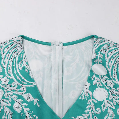 Vestido vintage feminino moda, elegante, saia grande.