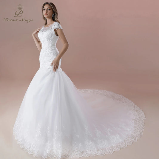 Vestidos elegantes de casamento.