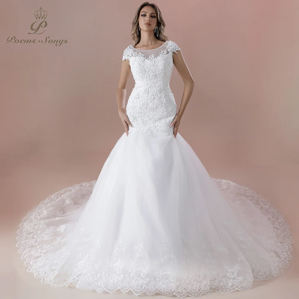 Vestidos elegantes de casamento.