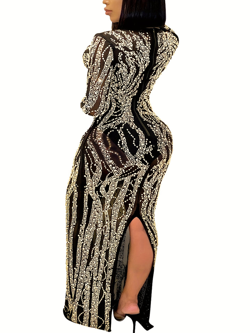 Vestido longo, brilhante justo ao corpo- decote em V profundo.