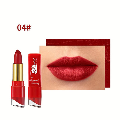 Conjunto de 12 cores de batom cremoso e hidratante.