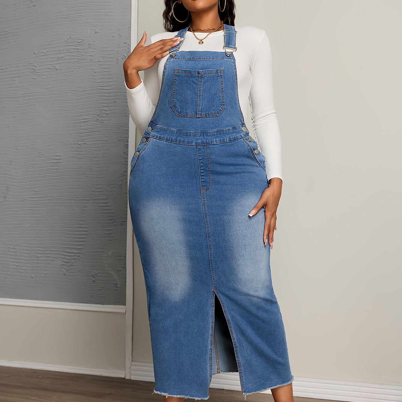 Vestido, jeans elegante  corte reto, costas nuas, vestido casual.